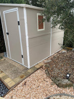 Lade das Bild in den Galerie-Viewer, Anbau-Gartenhaus aus beigem Harz, 3,55 m², inkl. Fundament-Kit - JOBU

